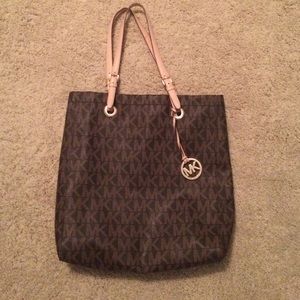 Michael Kors tote