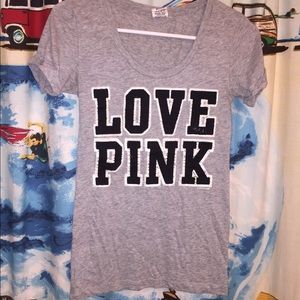 VS Pink grey t-shirt