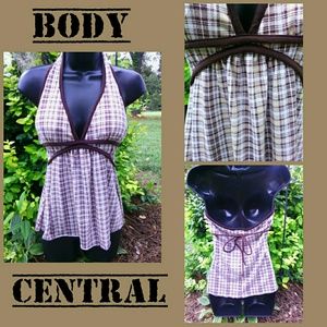 BODY CENTRAL BOHO HALTER TOP