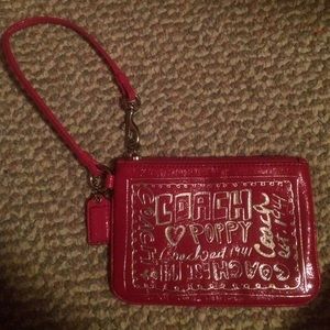 COACH POPPY WRISTLET- BEAUTIFUL!