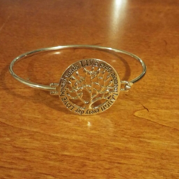 Silver tree of life bracelet