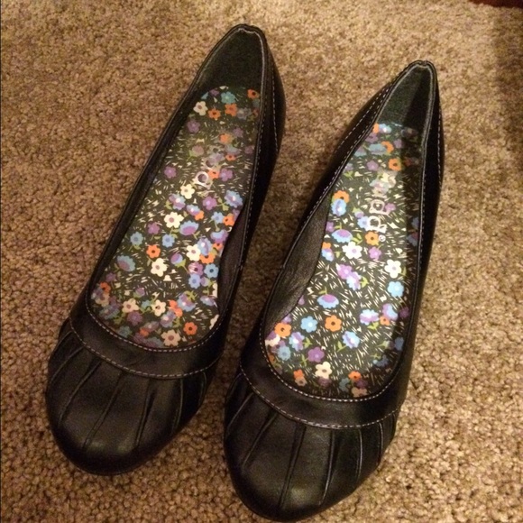 Black heel