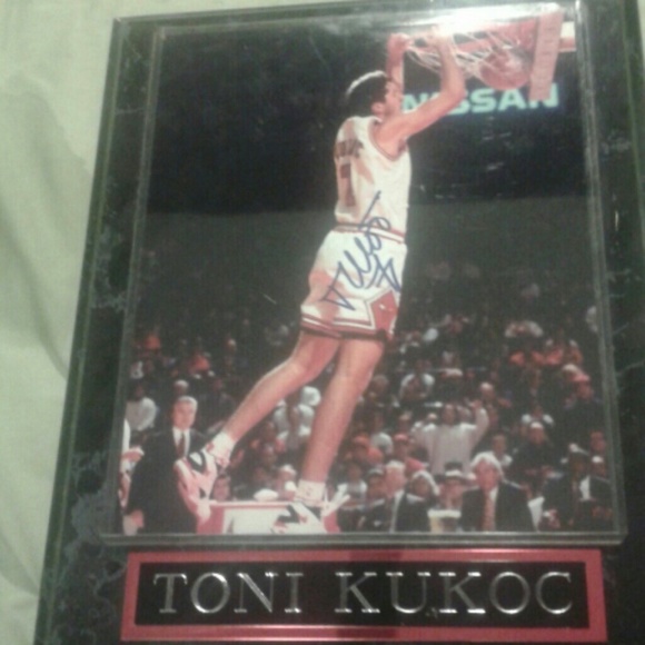 Toni Kukoc autograph - Picture 1 of 3