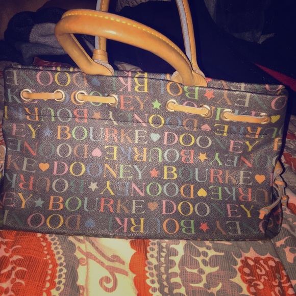 Dooney & Bourke Handbags - ~Authentic~ Dooney & Bourke🌺🌸💄👑