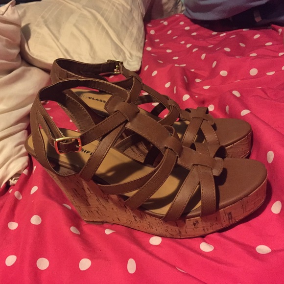 Brown wedges