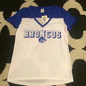 PINK Broncos v neck shirt
