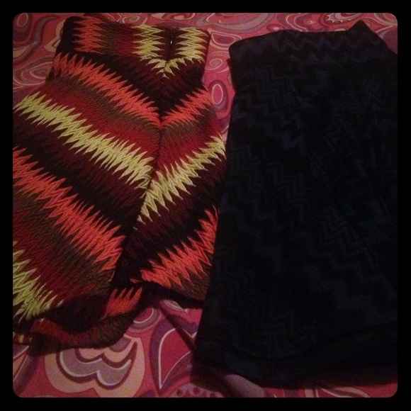 Skater skirts (: