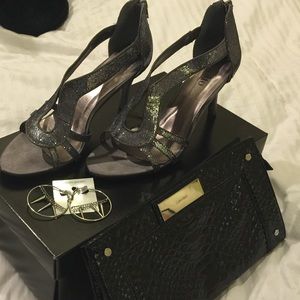 NWOT Silver Glitter Heels