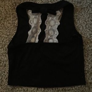 Lace crop top! 🎀🔥