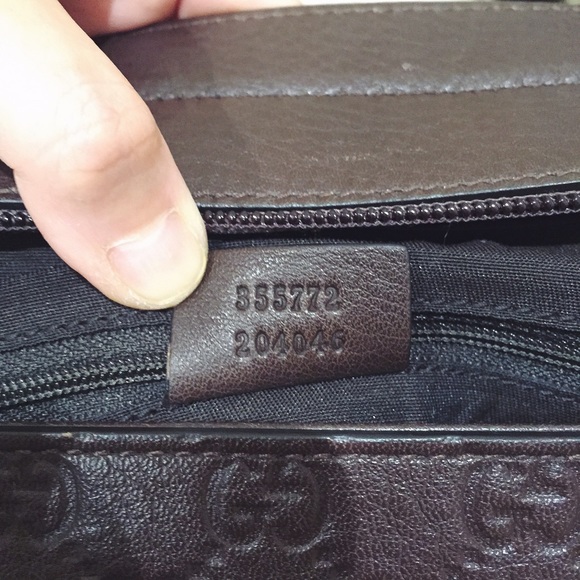 S O L D : Gucci GG Leather with Shoulder Strap - Picture 3 of 4