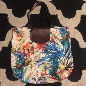 Sharif tote bag