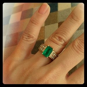 natural Emerald ring