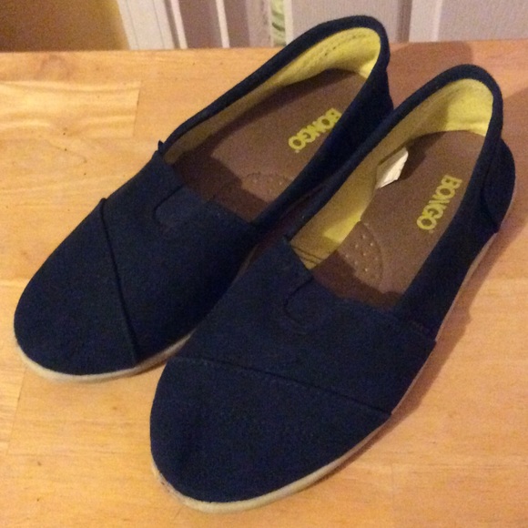 BONGO Shoes - Adorable navy blue bongos