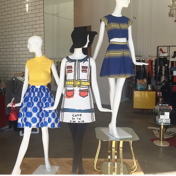 ❌SOLD❌ Alice + Olivia "Love is in the air" dress - Picture 4 of 4