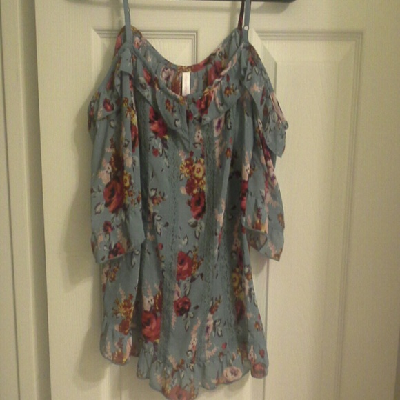 Blouse blue floral