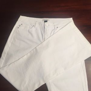 White House black market blanc denim