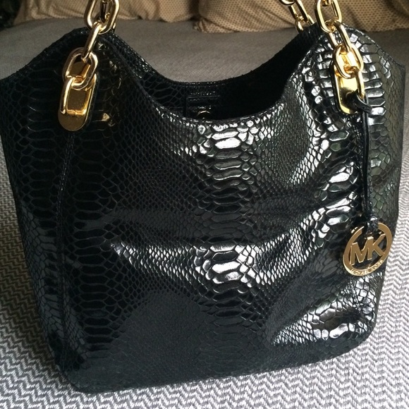 NWT- Michael Kors Lilly Black Tote