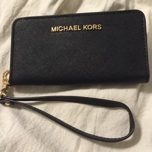 Michael Kors phone and card Wristlet