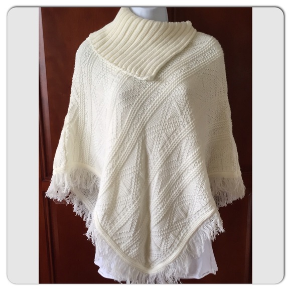 US THREE Cream Knit Poncho