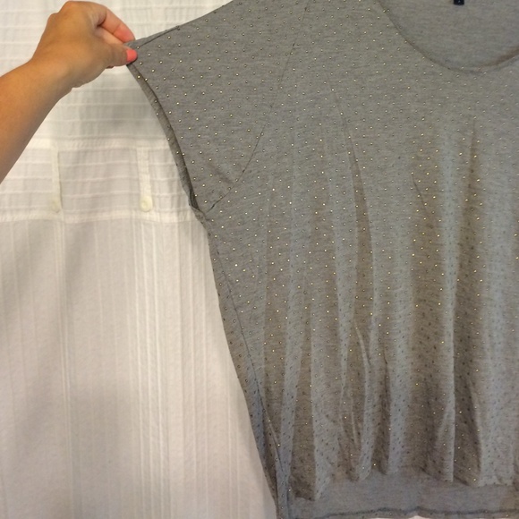 Cute gap top - Picture 3 of 4