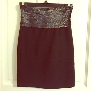 Tight Black Skirt with Sequin Top Band