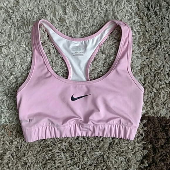 Nike Tops - Nike FIT DRY Livestrong sports bra S (4-6)