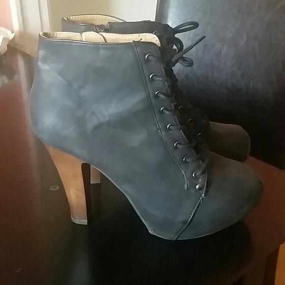 Booties - Picture 4 of 4