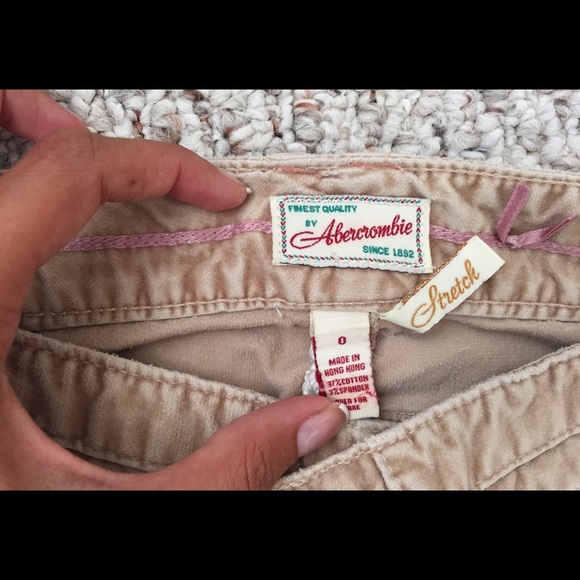 Abercrombie soft khakis 😍 size 0