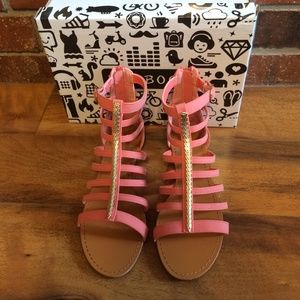 NIB- NEW Coral gladiator sandals