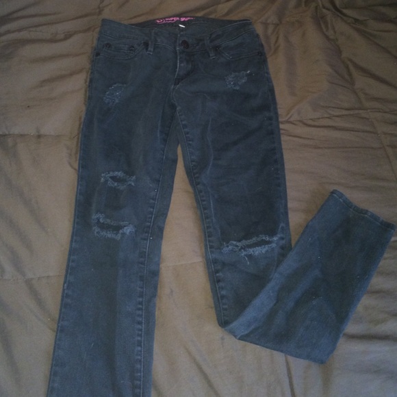 bullhead black super skinny destroyed denim