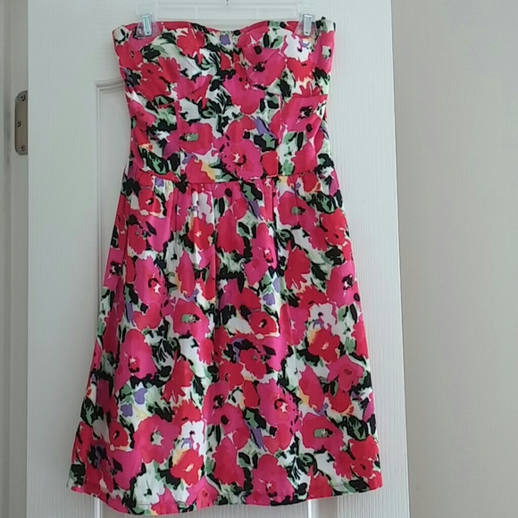 Forever 21 Floral Strapless dress