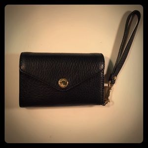 Michael Kors iPhone 5 wristlet