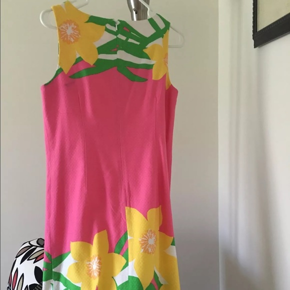 Pink Lilly Pulitzer Shift Dress Final price! - Picture 2 of 4