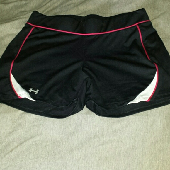 Under Armour shorts heat gear - Picture 1 of 1