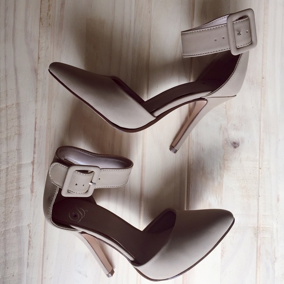 Ankle strap closed toe heels