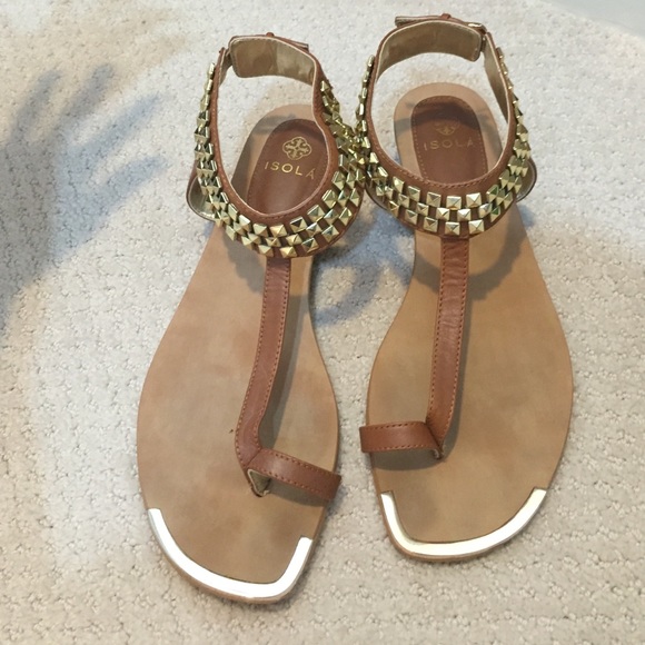 Isola shoes with a mini wedge