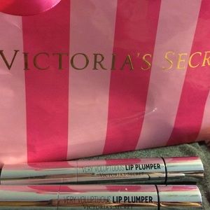 SOLD........Victoria secret lip plumper bundle NEW