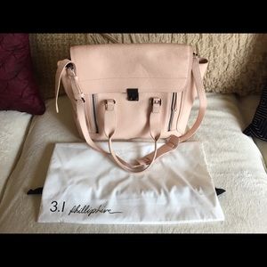 SELLING NEW 3.1 PHILLIP LIM PASHI LARGE