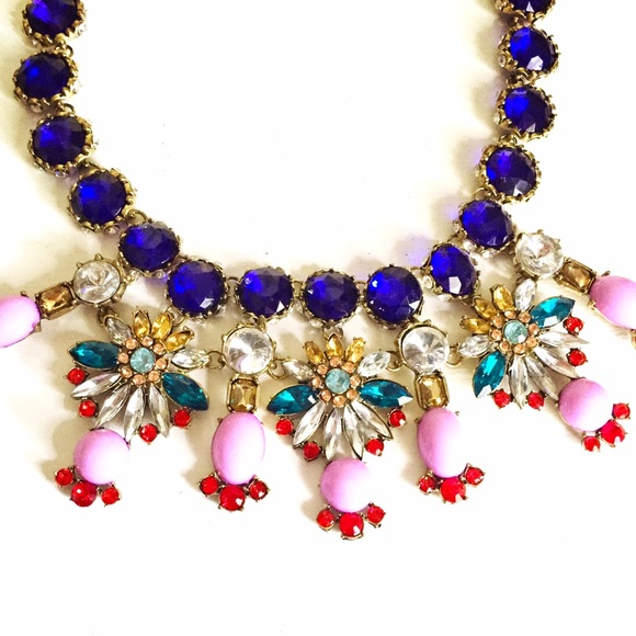 Sparkly statement necklace - Picture 3 of 3