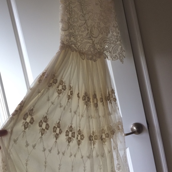 Dress - Picture 4 of 4