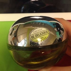 DKNY Be Delicious perfume