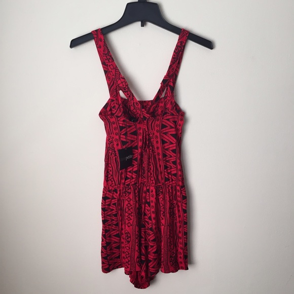 ❗️SOLD❗️AsosPetite Exclusive Romper - Picture 3 of 4