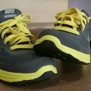 Nike Women's Air Relentless