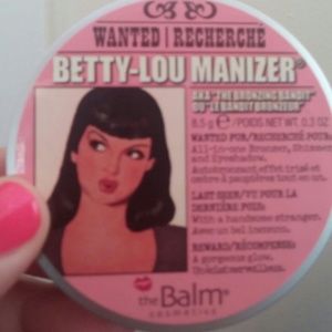theBalm Betty-lou Manizer
