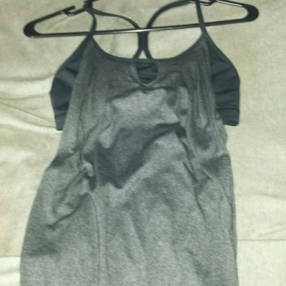 Lululemon tank - Picture 1 of 1