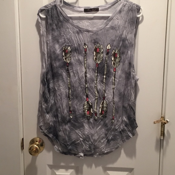 SOLD Tie dye arrow tank top from local boutique!