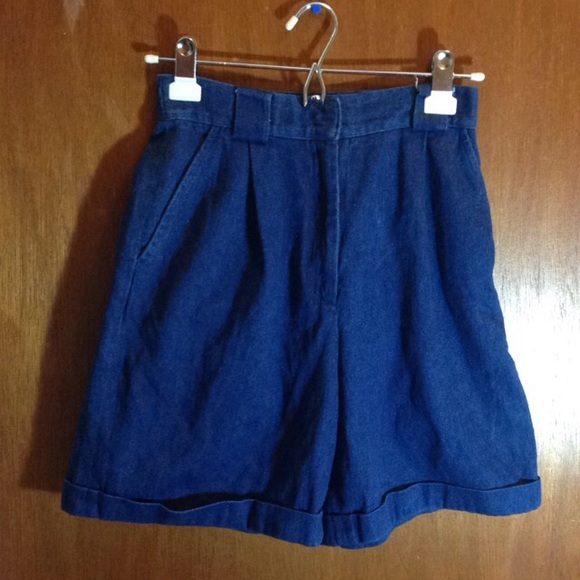 Jean High Waist Shorts - Picture 2 of 3
