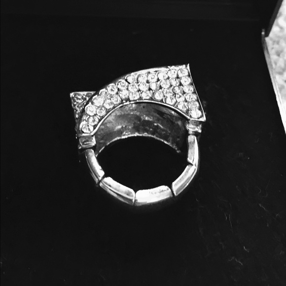 Ring - Picture 2 of 2