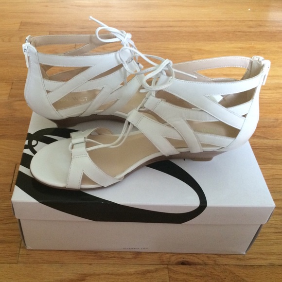 Nine West 8 Strappy Sandals - White- nwt