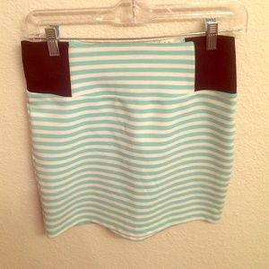 Tight High-Waisted Striped Skirt (Size: Medium)